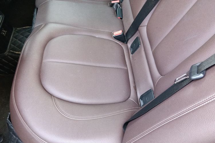 宝马1系 2022款 125i M运动曜夜版中控内饰21