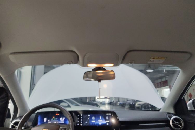 雪佛兰 科鲁泽 2023款 1.5L 双离合乐享版中控内饰22