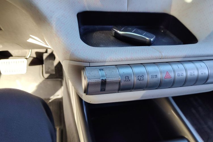 比亚迪 海豚 2021款 405km 时尚版中控内饰18