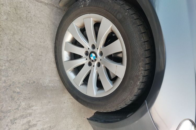 宝马7系 2013款 730Li 领先型车身外观10