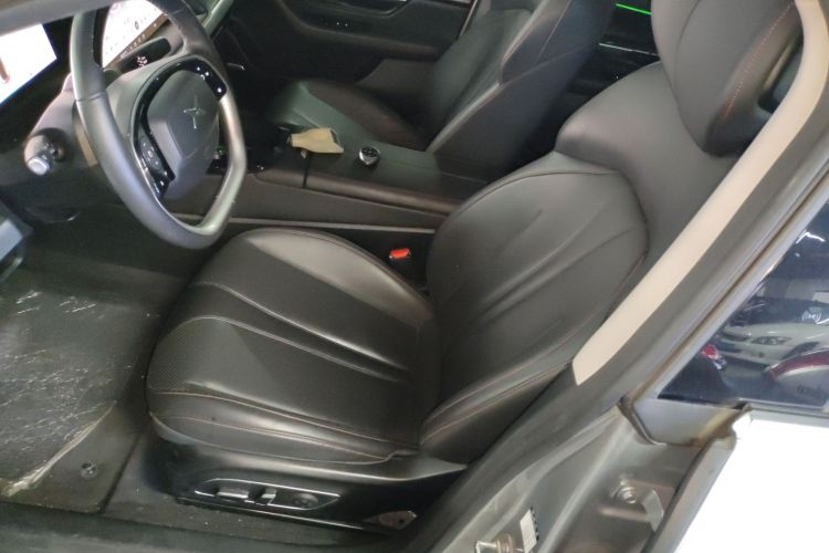 小鹏P7 2020款 670N局部细节19