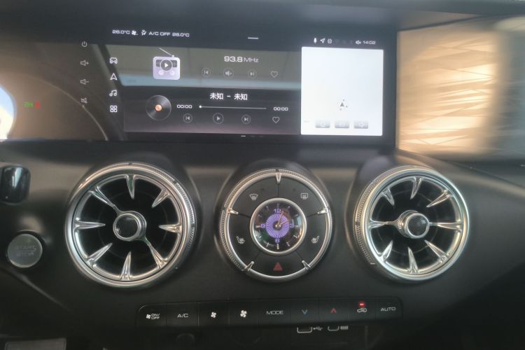 坦克300 2024款 2.0T 征服者中控内饰16