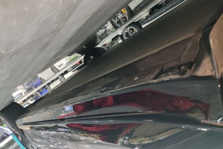 小米汽车 小米YU7 2025款 超长续航高性能四驱Max版局部细节9001