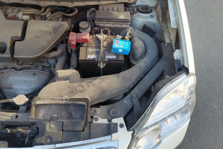 日产 奇骏 2012款 2.5L CVT豪华版 4WD局部细节9007