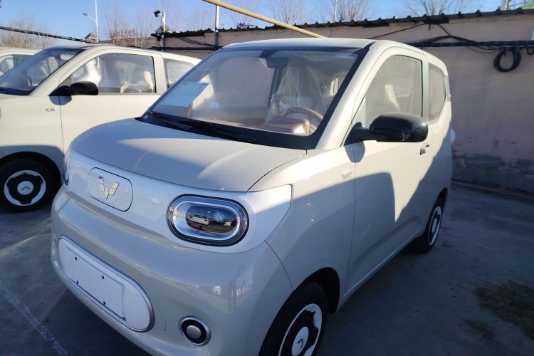 五菱汽车 宏光MINIEV 2024款 第三代 215km 青春版车身外观1