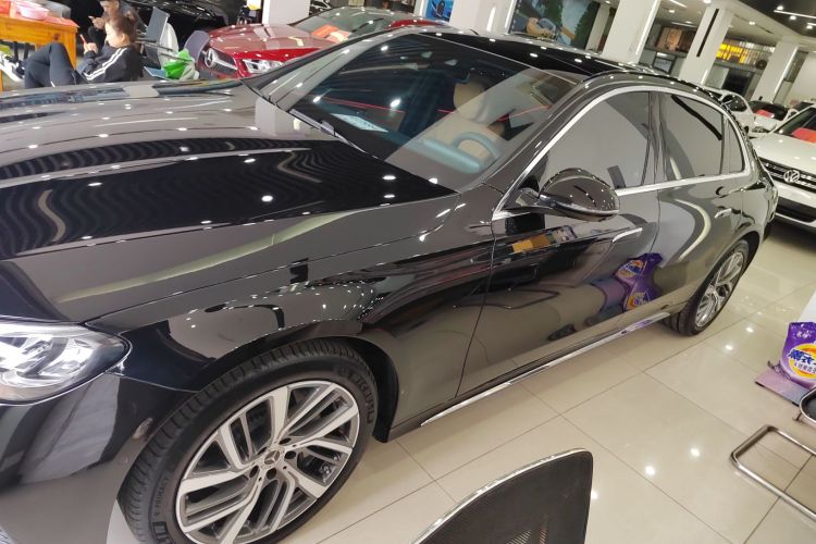 奔驰E级 2025款 改款 E 300 L 时尚型车身外观4