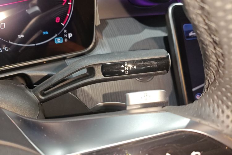 奔驰C级 2023款 改款二 C 260 L 运动版局部细节18