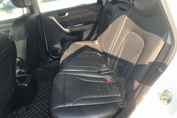 哈弗H6 2013款 运动版 1.5T 手动两驱精英型中控内饰7004