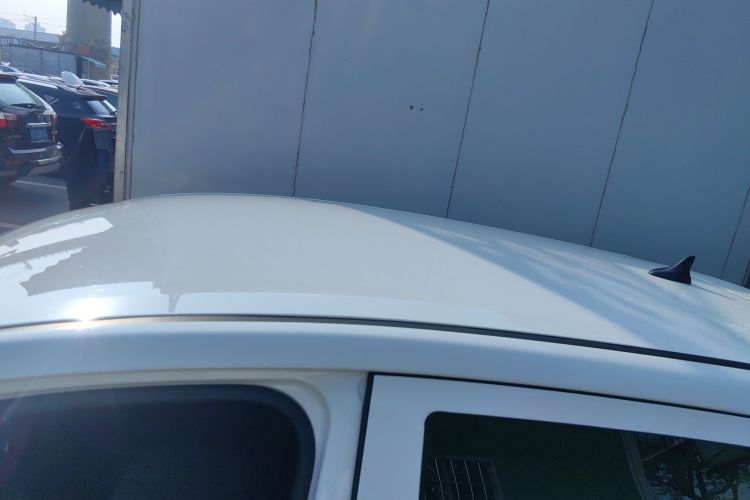 长安欧尚 奔奔E-Star 2021款 国民版 心悦版 磷酸铁锂（31.86kWh）局部细节57