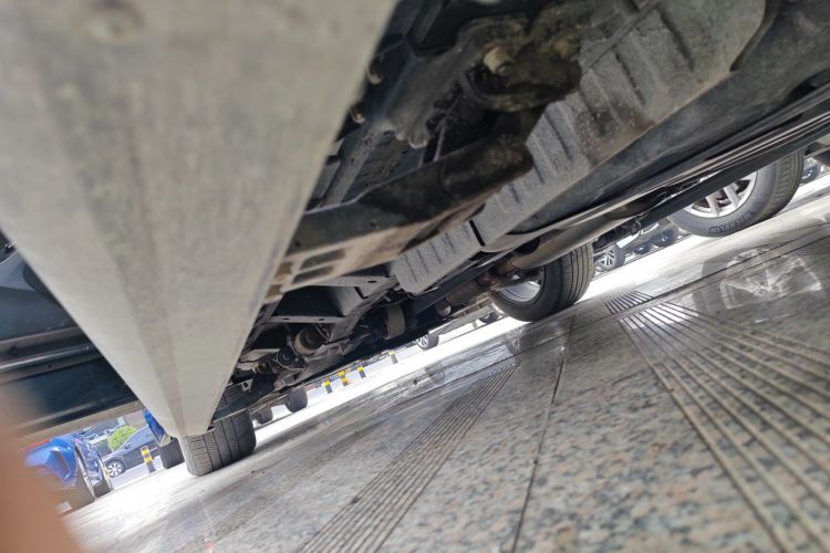 别克 昂科旗 2020款 28T 四驱尊贵型局部细节9002