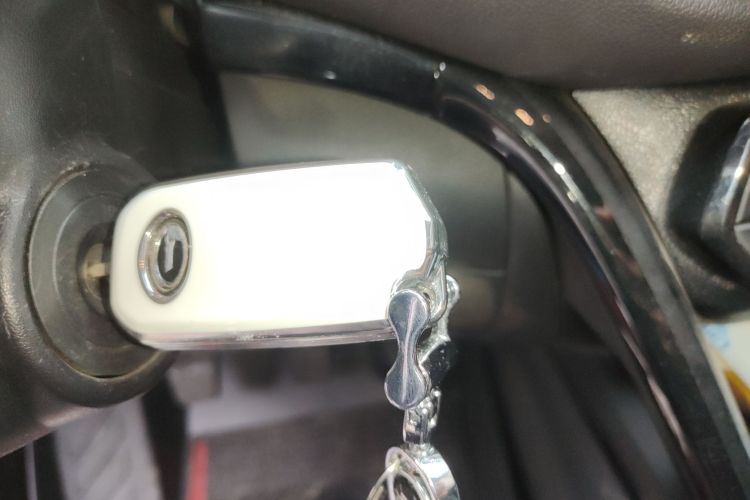 广汽传祺 传祺GS4 2019款 270T 手动两驱豪华版中控内饰11