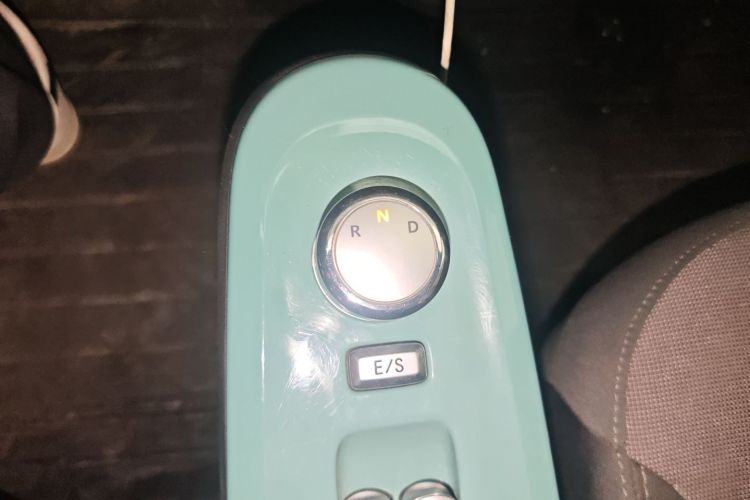 长安启源 长安Lumin 2023款 205km 香沁款中控内饰18