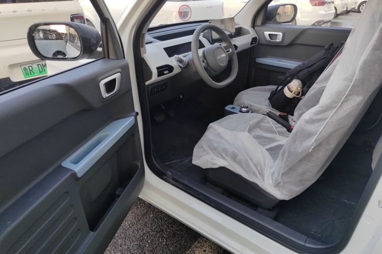 吉利银河 2024款 熊猫mini 200km 耐力熊中控内饰20