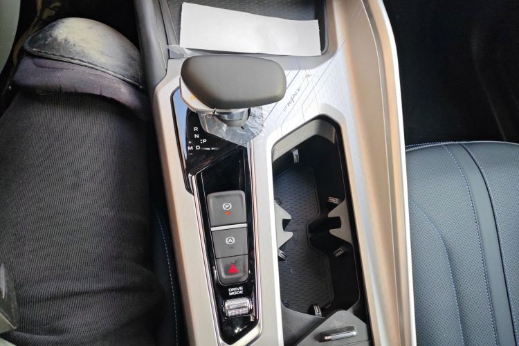 吉利汽车 星瑞 2025款 东方曜 1.5TD 昆仑版中控内饰18