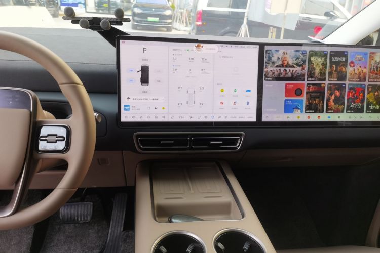 理想汽车 理想MEGA 2025款 Home 家庭特别版局部细节16