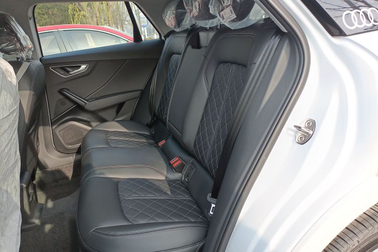 奥迪Q2L 2025款 35TFSI 时尚动感型中控内饰21