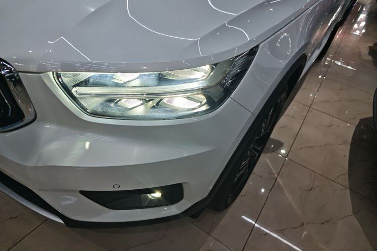 沃尔沃XC40 2020款 T4 四驱智远豪华版车身外观36