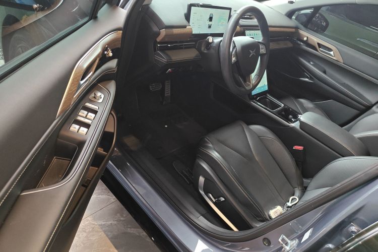 小鹏P5 2022款 550P中控内饰7003