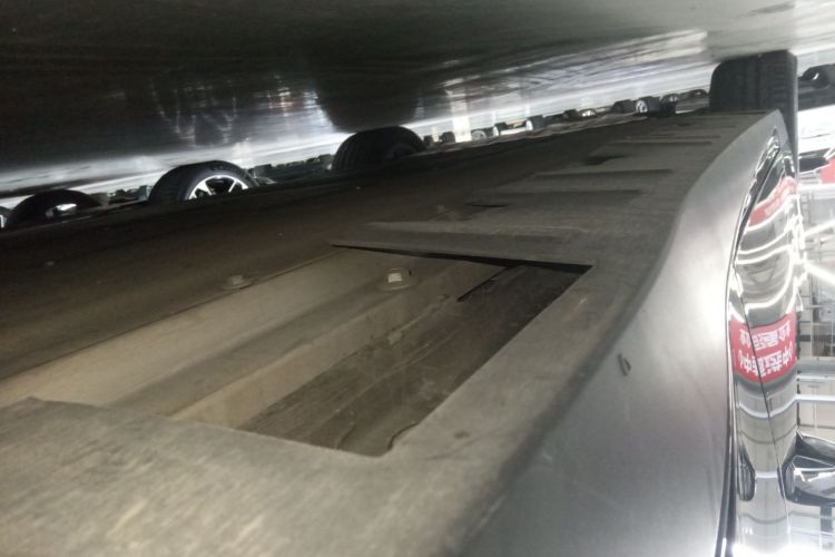 小鹏P7 2024款 P7i 550 Pro局部细节9002