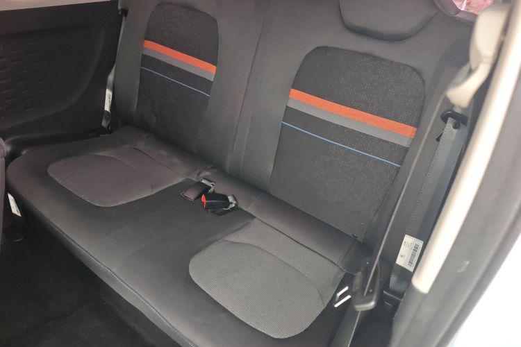 五菱汽车 宏光MINIEV 2020款 自在款 磷酸铁锂中控内饰21