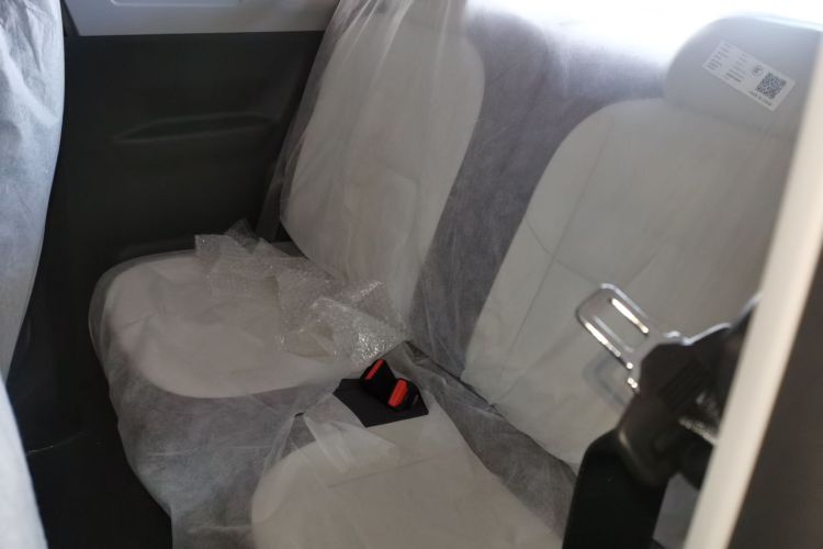 吉利银河 2025款 210km 熊猫卡丁中控内饰21