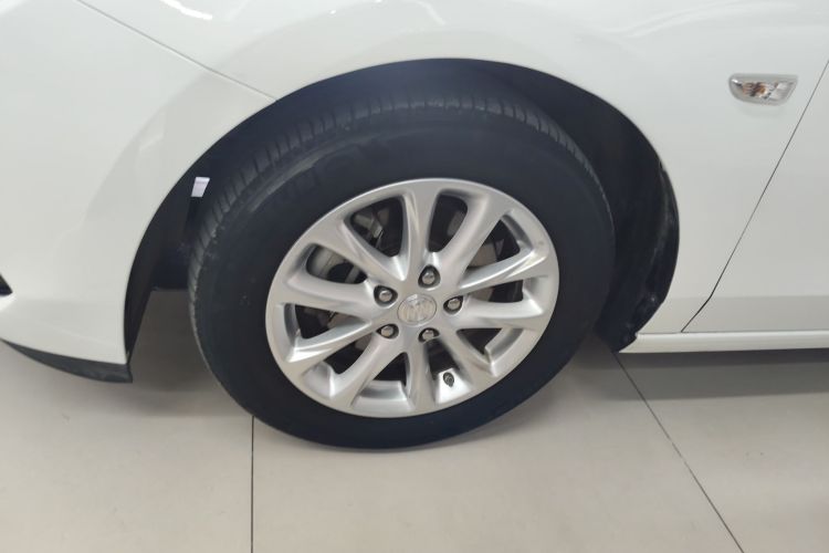 别克GL6 2018款 18T 6座豪华型车身外观6007