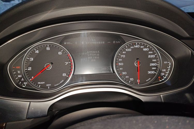 奥迪A6L 2017款 30 FSI 技术型中控内饰14