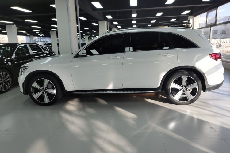 奔驰GLC 2020款 改款 GLC 300 L 4MATIC 豪华型车身外观4