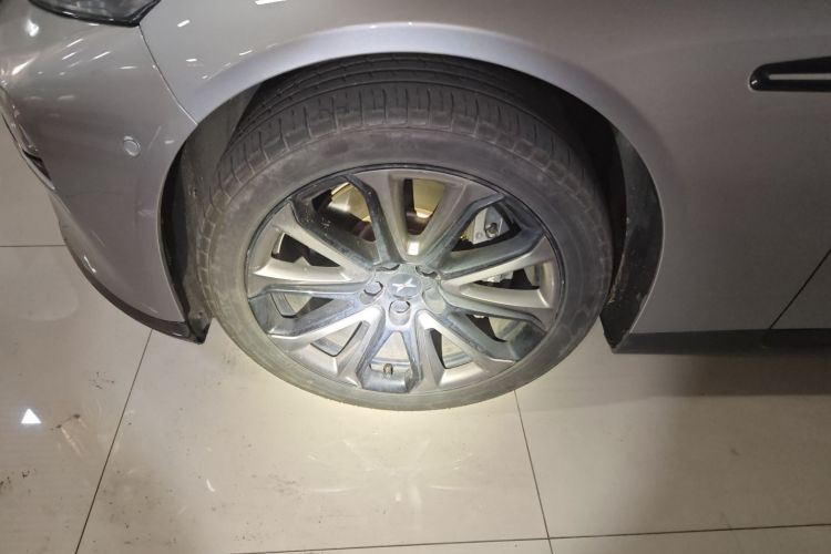 小鹏P7 2020款 586N车身外观6007