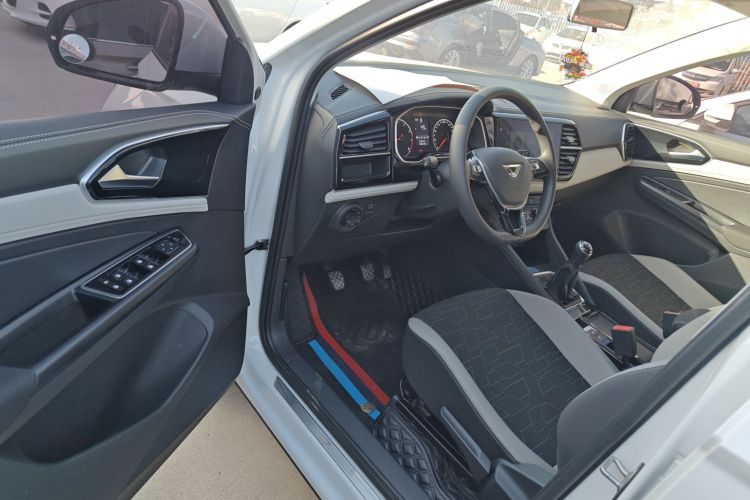 捷达VS5 2022款 280TSI 手动进取型中控内饰20