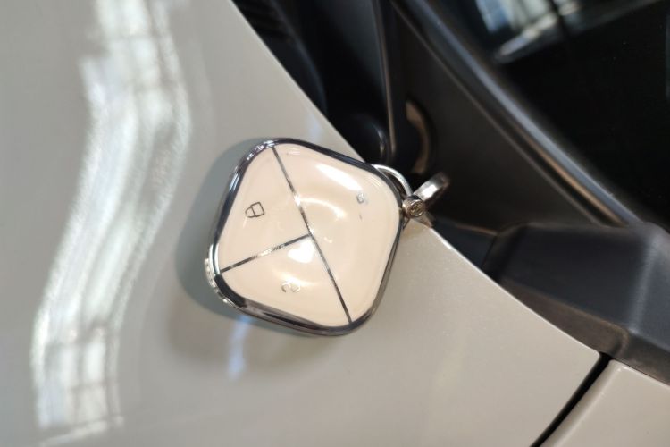 五菱汽车 五菱缤果 2023款 333km 悦享+款中控内饰11