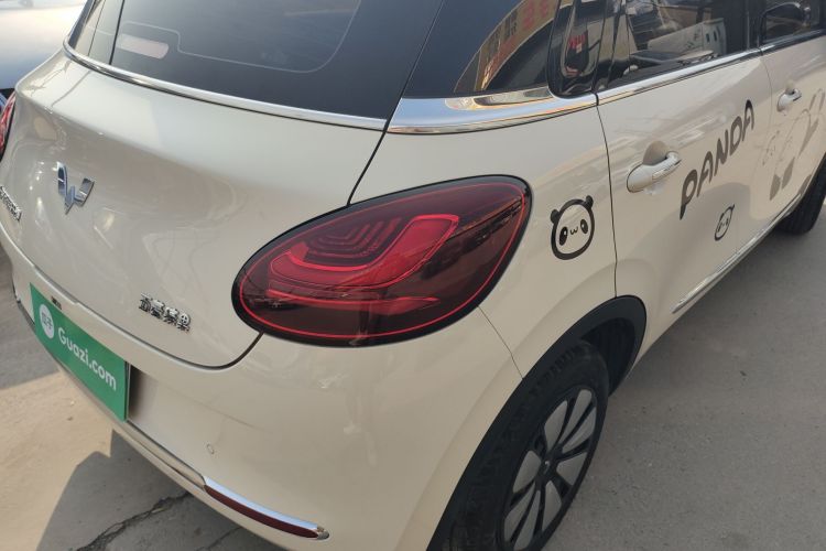 五菱汽车 五菱缤果 2025款 333km 灵犀互联款车身外观9