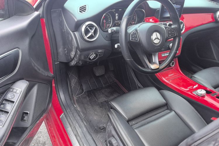 奔驰CLA 2019款 CLA 200 动感型中控内饰7003