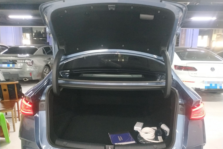 比亚迪 海豹06新能源 2024款 DM-i 120KM旗舰型机舱底盘23