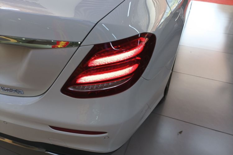 奔驰E级 2020款 E 300 L 运动时尚型车身外观6001