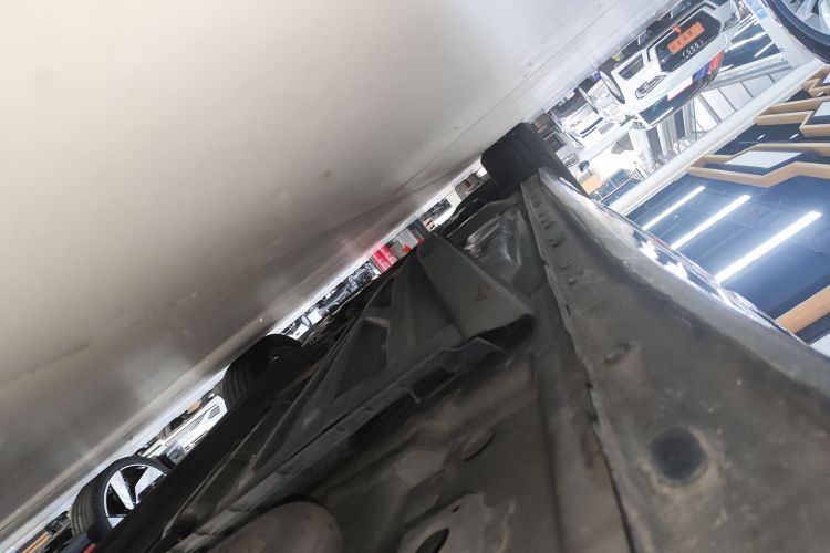 别克 君越 2019款 28T 豪华型局部细节9002