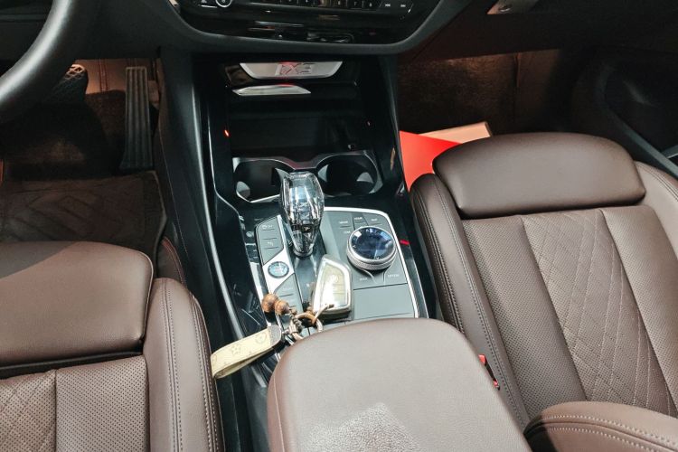 宝马iX3 2022款 领先型局部细节18