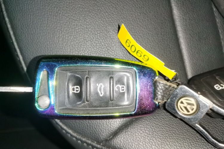 大众 朗行 2015款 1.6L 自动风尚版中控内饰7001