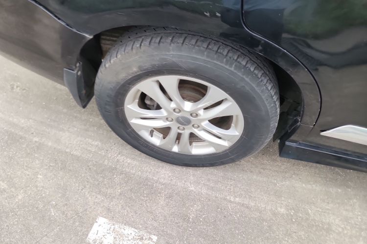 哈弗H6 2015款 升级版 1.5T 手动两驱都市型车身外观56