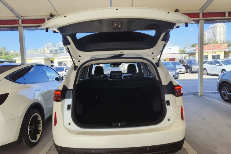 哈弗H6 2021款 第三代 2.0T 自动两驱Max机舱底盘23