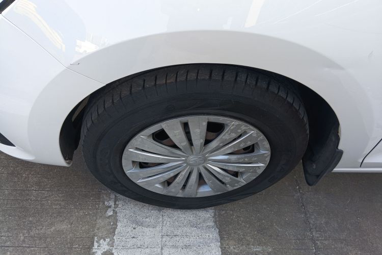 大众 桑塔纳 2018款 1.5L 手动风尚版车身外观6007