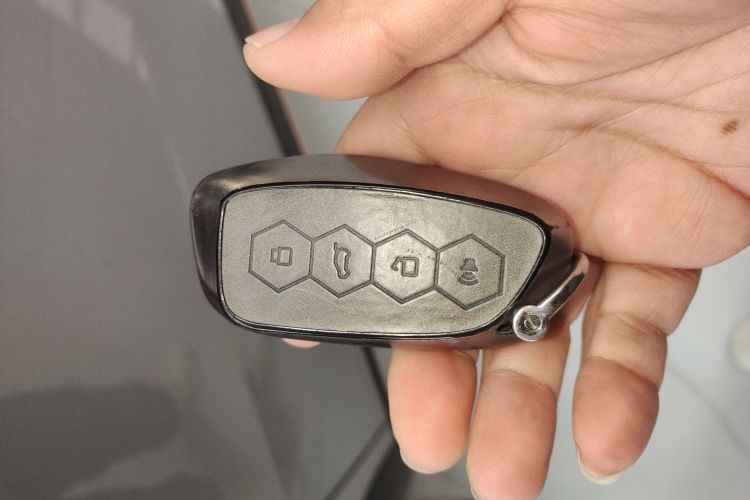 哈弗神兽 2022款 1.5T 智享版DHT中控内饰11