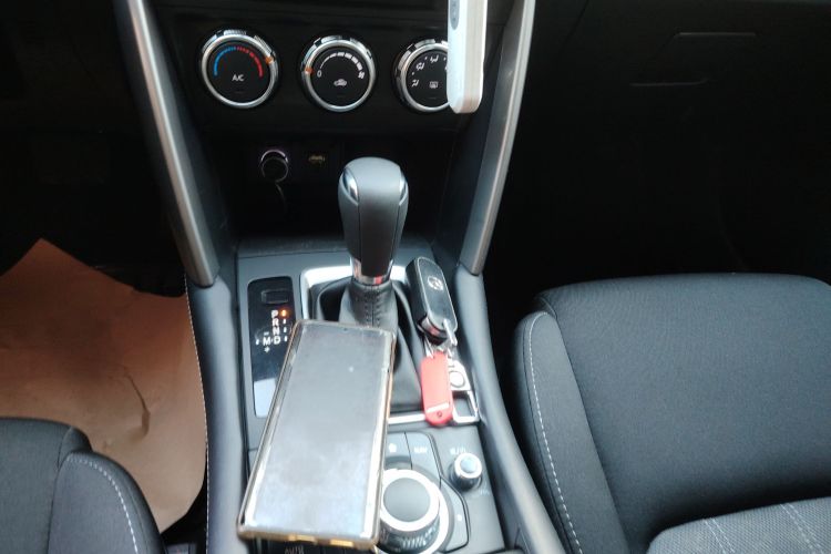 马自达CX-4 2016款 2.0L 自动两驱蓝天活力版局部细节18