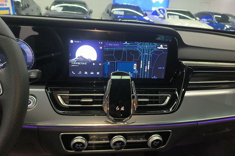 红旗HS5 2023款 2.0T 四驱旗享Pro版中控内饰16