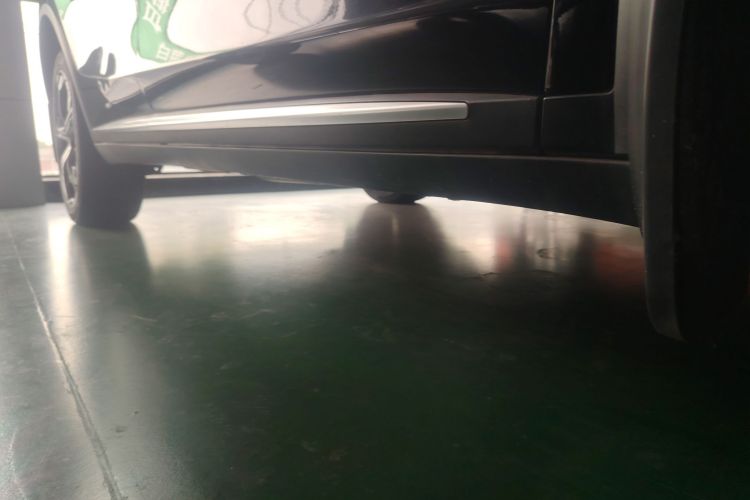 比亚迪 唐新能源 2021款 DM-i 112KM 尊荣型局部细节9001