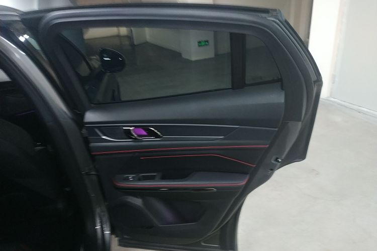 领克05 2020款 2.0TD 四驱劲Plus中控内饰45