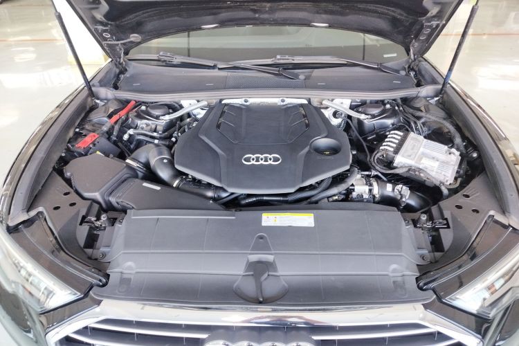 奥迪A6L 2021款 55 TFSI quattro 尊享动感型机舱底盘24