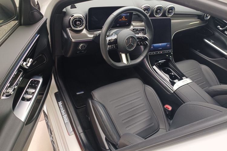 奔驰C级 2024款 改款 C 260 L 运动版中控内饰20