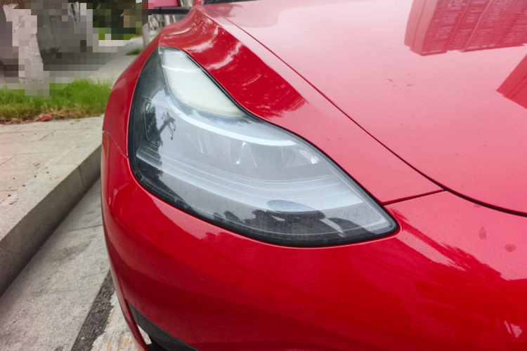 特斯拉 Model 3 2022款 后轮驱动版车身外观8