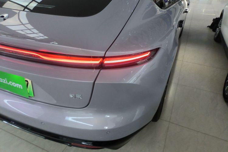 蔚来ET5T 2025款 75kWh Touring车身外观9